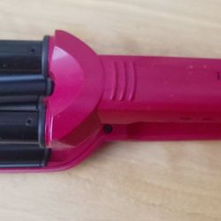 InfinitiPro by Conair You Wave Ultra Styler - Triple Barrel Curling Iron Crimper 