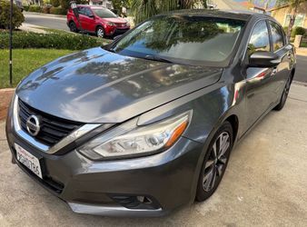 2017 Nissan Altima sport