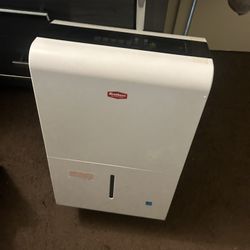 Dehumidifier 