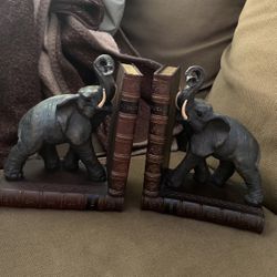 Sixtrees Elephant Bookends Heavy 
