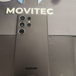 Like New. Unlocked for any carrier. Warranty, trusted seller. MOVITEC