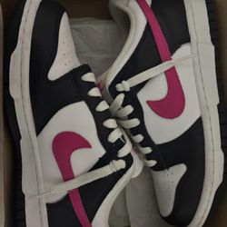 Nike Dunks 