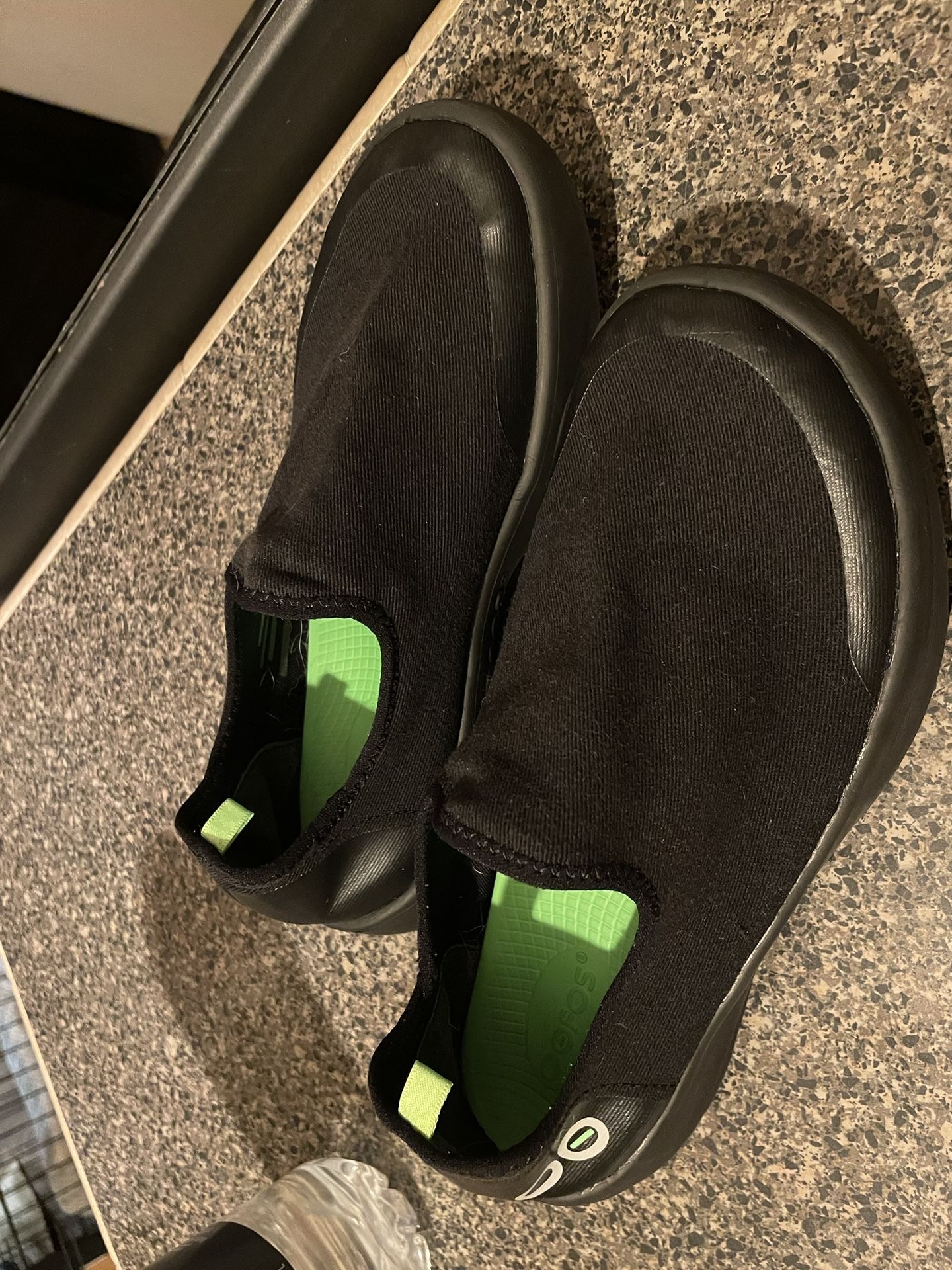 Oofos Women’s Sneaker