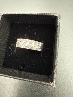 White gold diamond ring