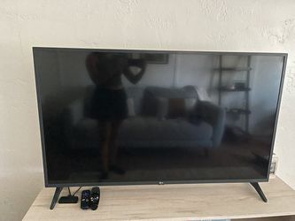 LG 50" 4K Smart TV