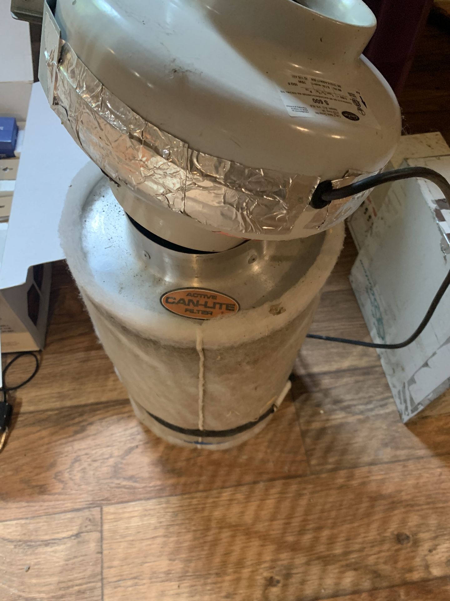 2 Indoor Growing Lights / Filter / Inline Fan