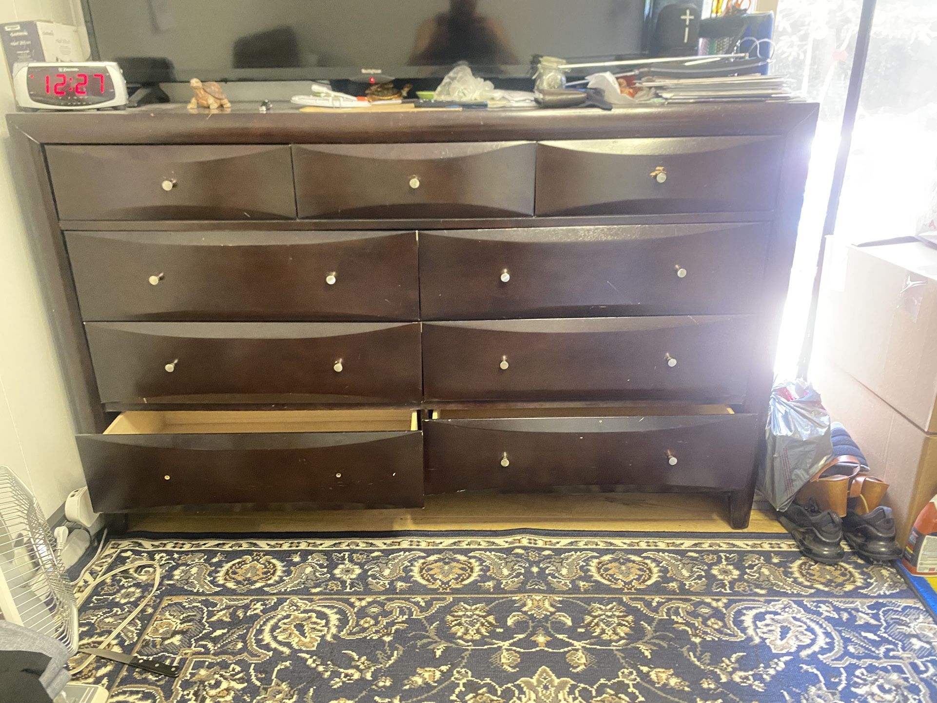 9 Drawer Dresser. Wide 63 X high 40 Very Good Condition