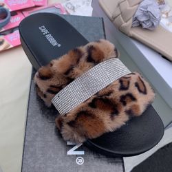 Flip Flops  Size 6 7 8 & 9