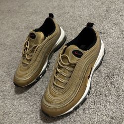 Nike mens Air Max 97 0g, Metallic Gold/Varsity Red, 8.5