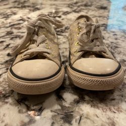 Girls Size 8 Converse Sneakers. Great used condition!  AVAILABLE!