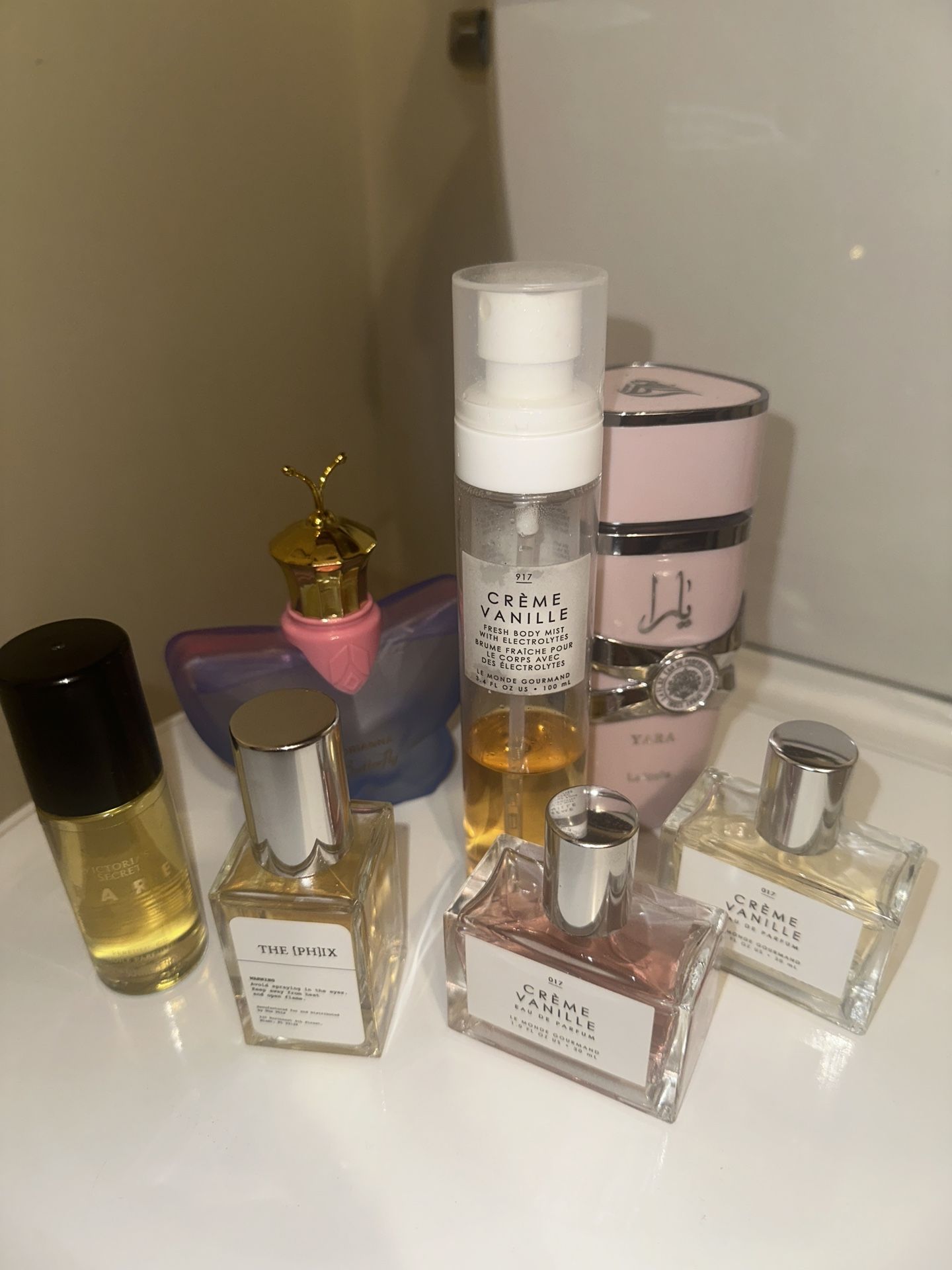 Mostly vanilla perfume bundle