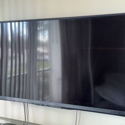 Sharp Aquos Smart TV 65” 4K Ultra HD Resolution