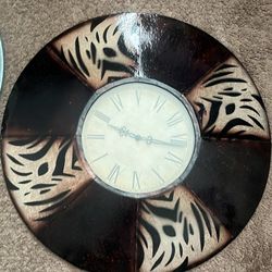 Antique Wall Clock (Excellent Condition) — Works Perfectly 
