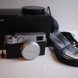 Fuji X100V Silver Like New