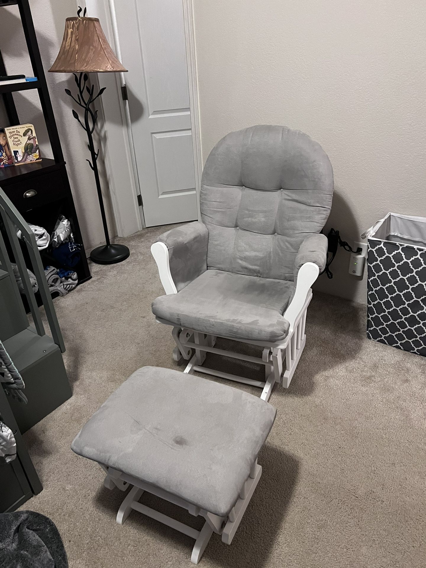 Nursery glider Rocker With Glider Ottoman 