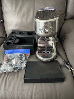 Breville Bambino BES450 Espresso Machine + Bottomless Portafilter + Accessories