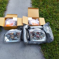 Toyota Tundra Headlights 01-04