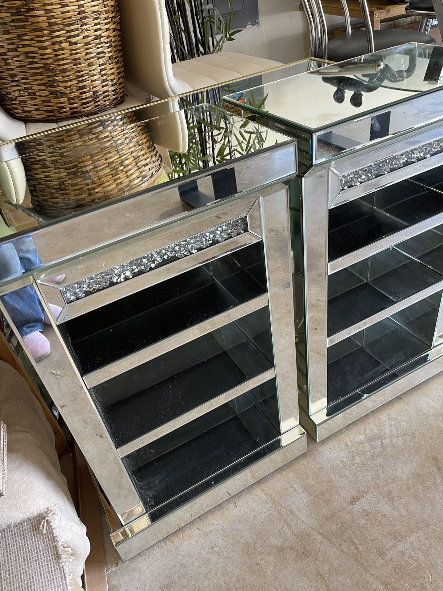 Modern Mirrored Sides /End Tables / Nightstands