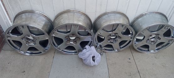 C 5 CORVETTE RIMS 17 & 18 INCH