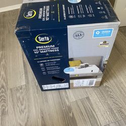 Serta 10 inch Memory Foam Mattress 