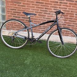 Hybrid Bike  m size 8 speeds