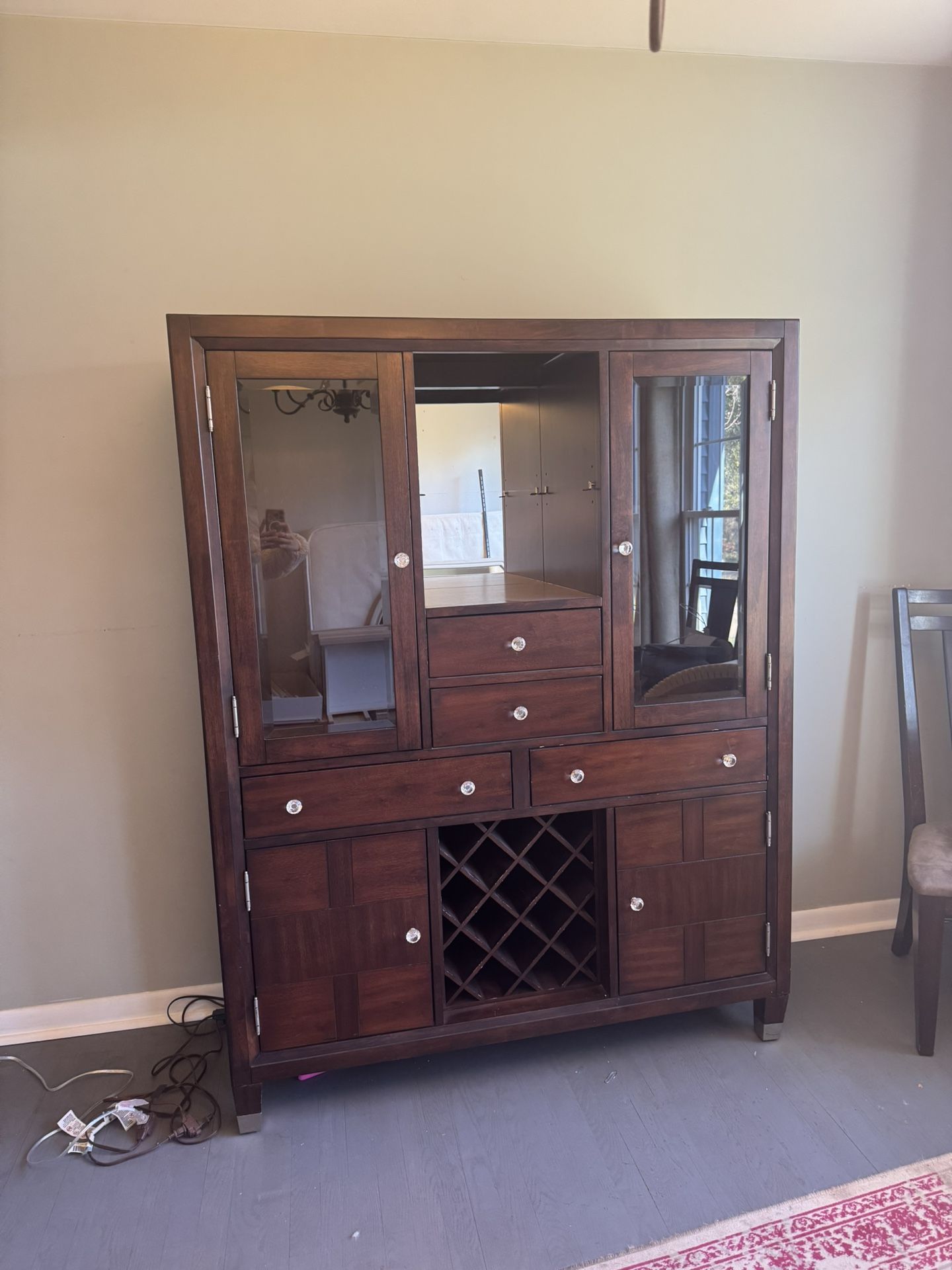 China Cabinet With Lights