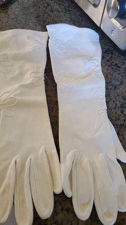 Vintage white gloves