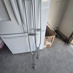 Crutches for 5 '10 - 6 '6 ft tall People 