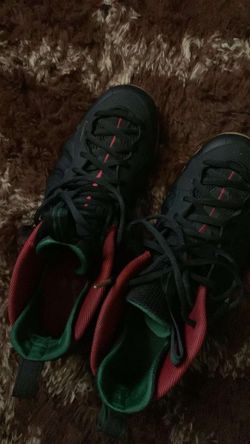 Size 15 Gucci Foams !!! $400 Negotiable 