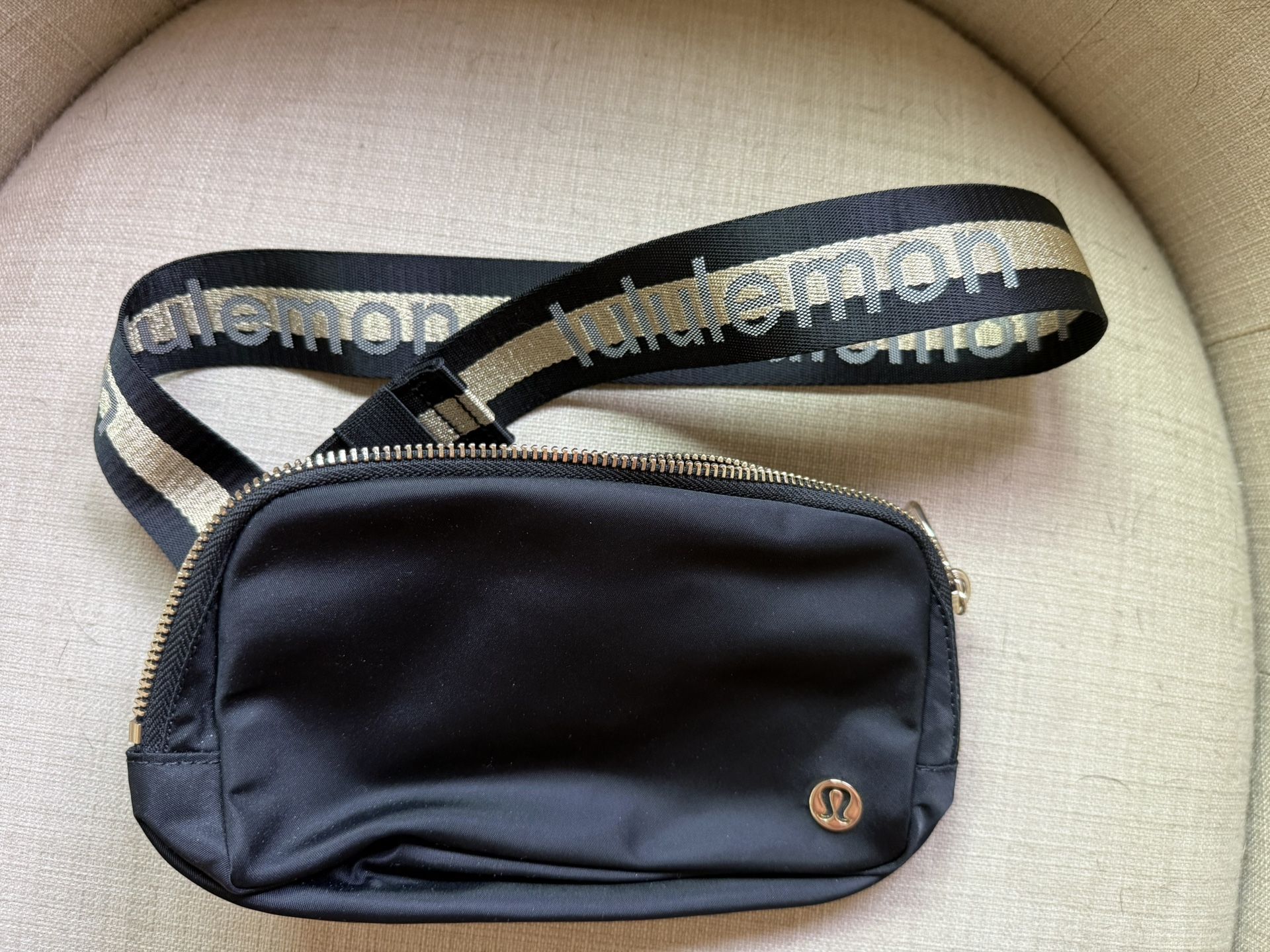 Lululemon Belt Bag New 