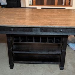 Dining Table + 4 Chairs –Good condition