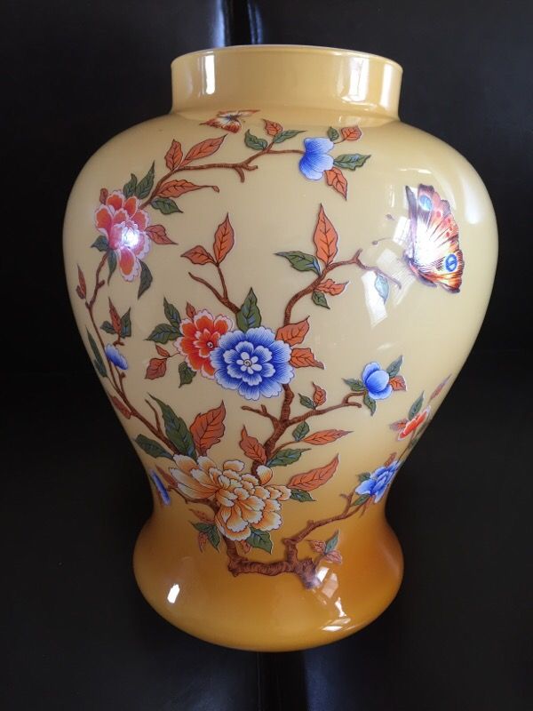 Norleans vase made in Italy