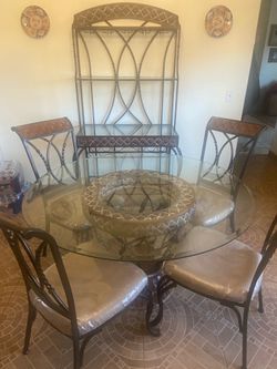 Iron dining table set