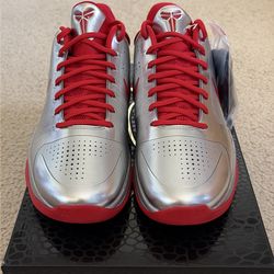 Kobe 5 x Caitlin Clark Rookie of Year  Sz 9.5M