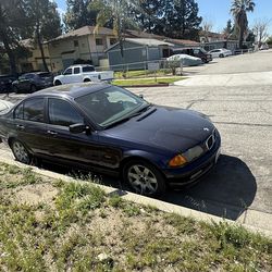 2000 BMW 323i