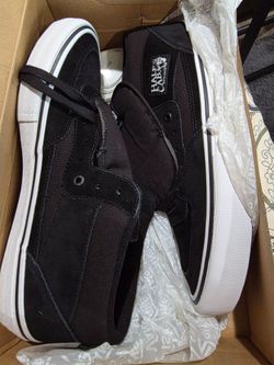 Half Cab Pro Black & White Vans size 12 mens