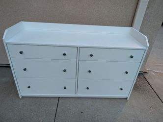 White 6-Drawers Dresser