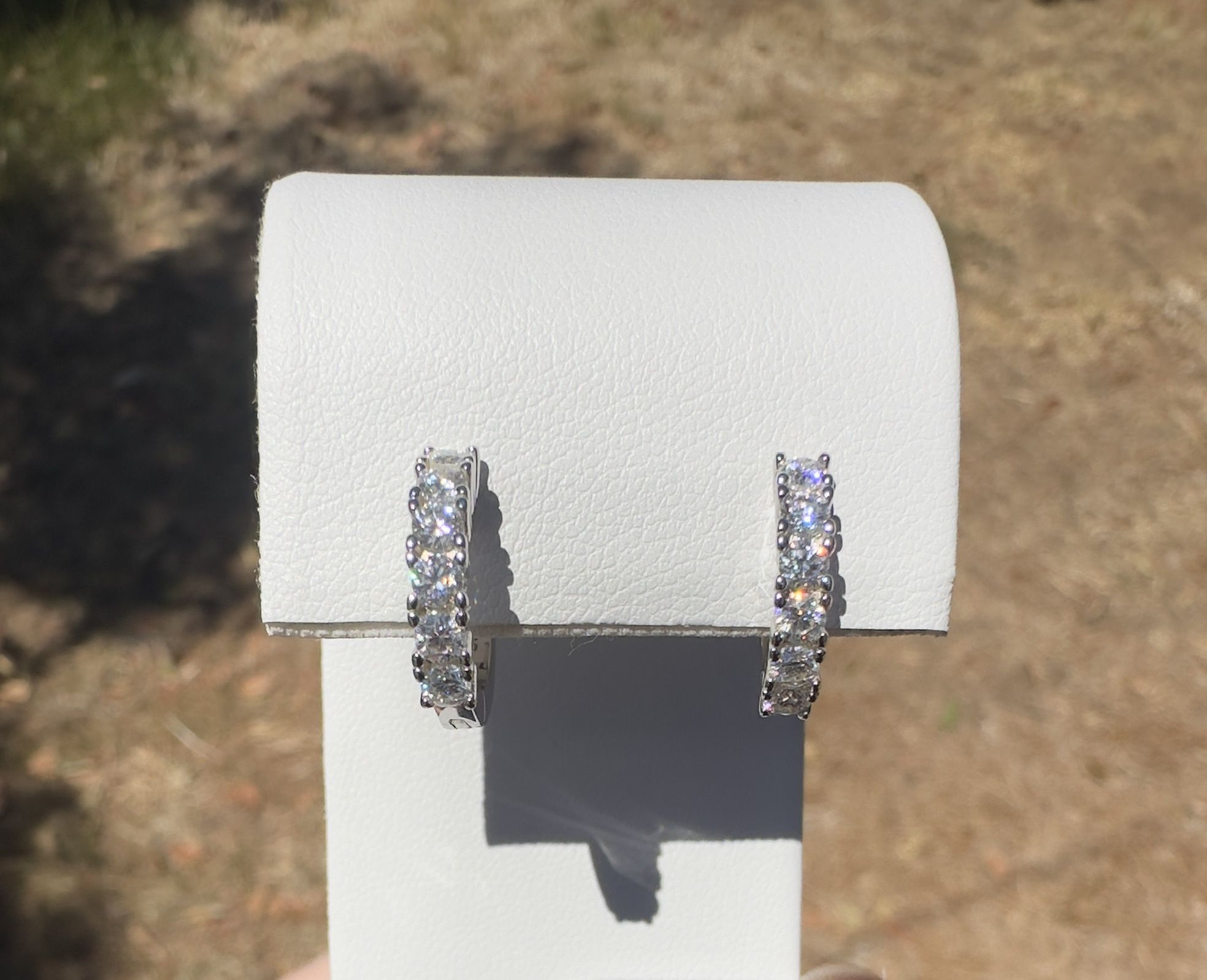 Moissanite 2.5 CTW Huggie Hoop Earrings [Never worn before]