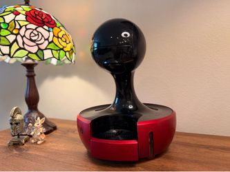 Nescafé Dolce Gusto Esperta Coffee Maker - Unique Modern Design