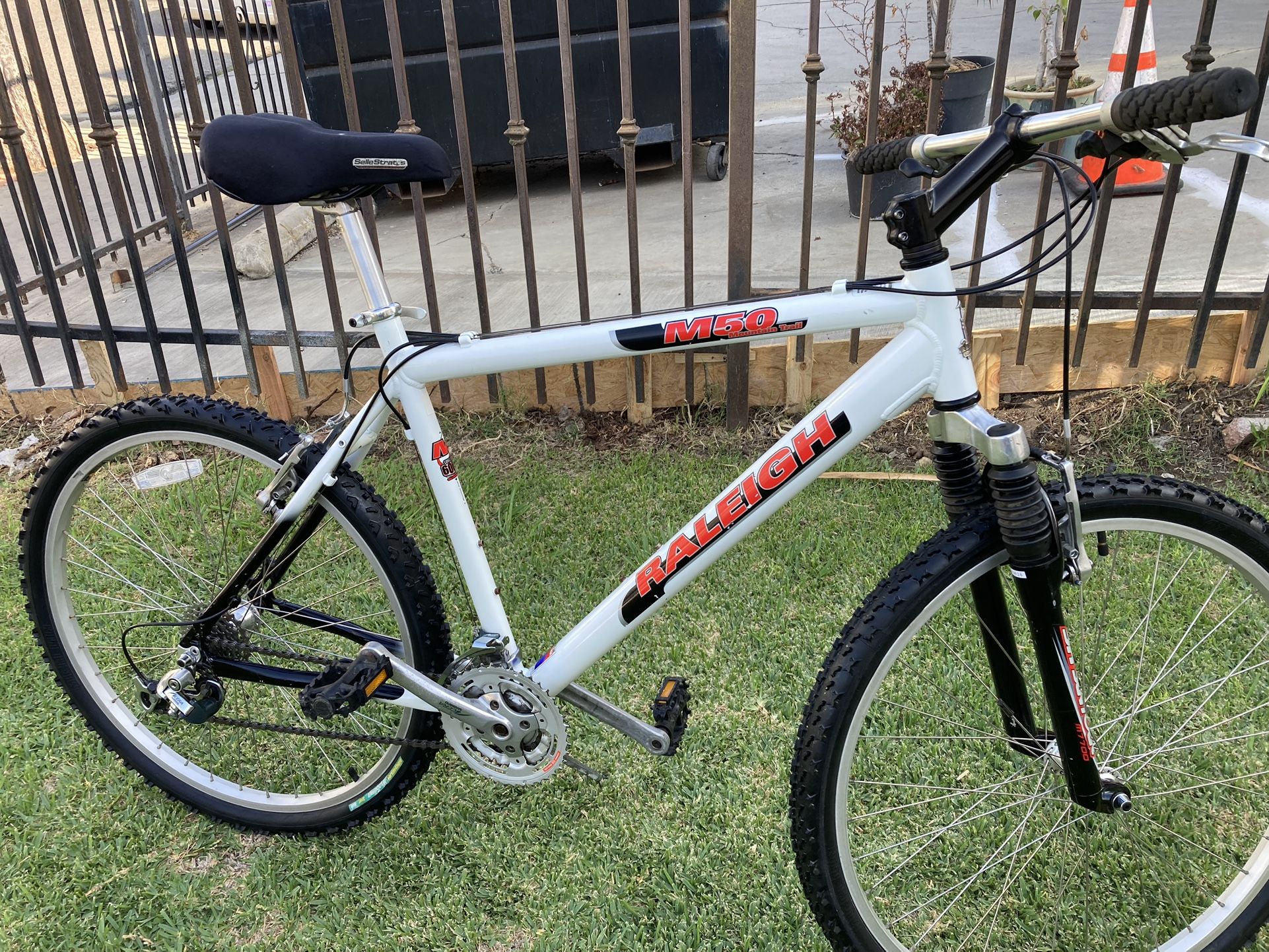 Raleigh m50 mountain bike sale