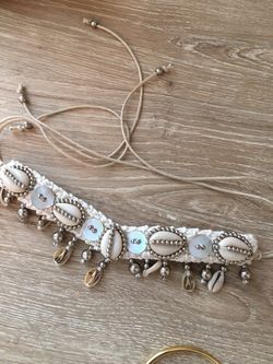 SUPER CUTE SHELL HANDMADE CHOKER NECKLACE