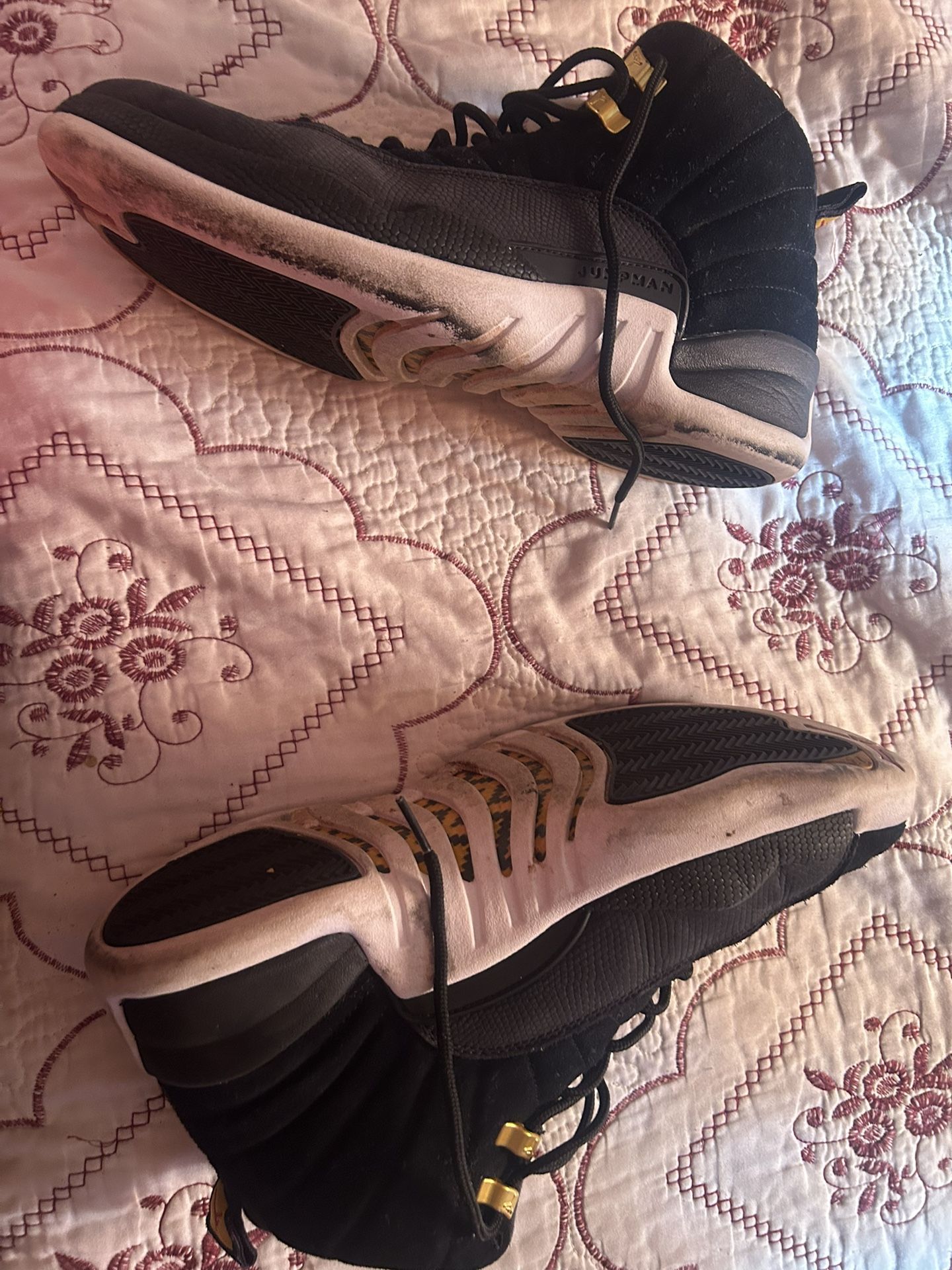Jordan 12 Reverse Taxi Size 10.5 Good Condition