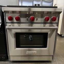 Wolf 30”wide Gas Range Stove In Stainless Steel Recent Model 
