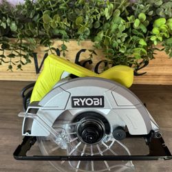 Sierra Circular de 184 mm (7-1/4 pulgadas) RYOBI