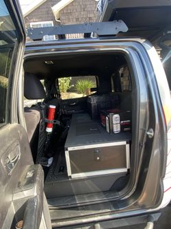 Goose gear Rear seat drawer 10” h 40% Black