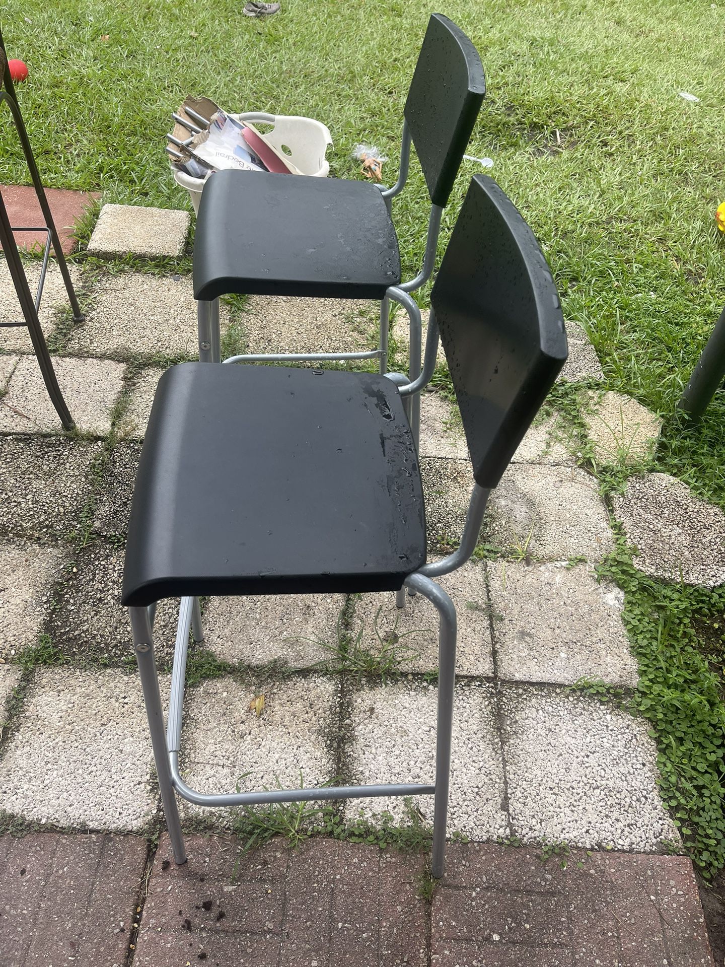 2 Nice Stool Bar Chairs 