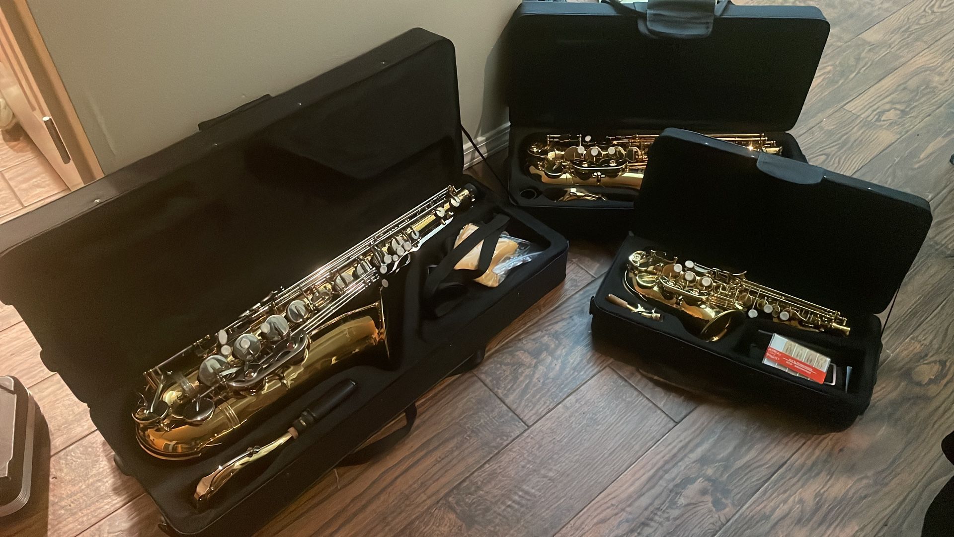 3 Saxophones Alto And Tenor Glory And Alto Mendini By Cecilio