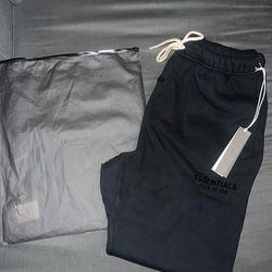 Essentials fear of god sweatpants