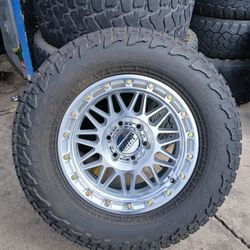 17inch Kmc Wheels 6x139 With Used Tires 265 70 17 Falken AT4✅️✅️❗️📍