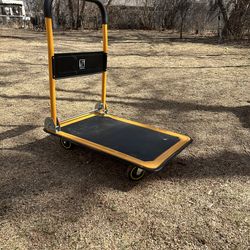 Moving dollie with handle